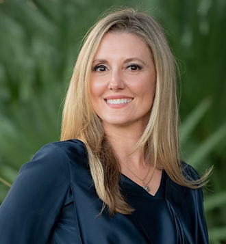 Carolina Buia Barefoot